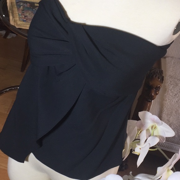 Pretty Classy Top - Picture 5 of 6